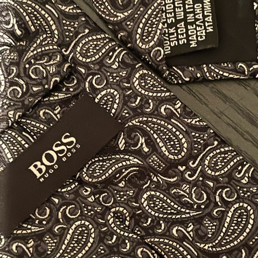 Hugo Boss Paisley Tie